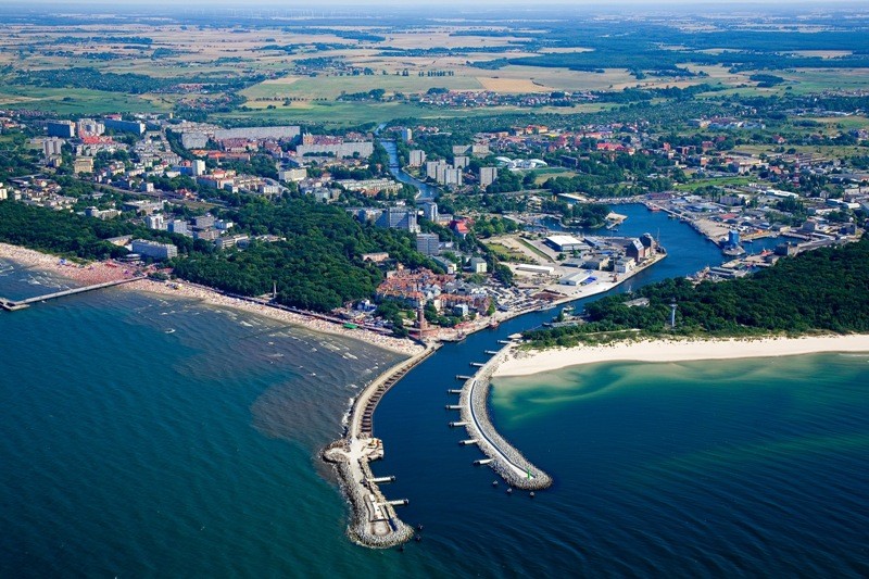 Port-Kolobrzeg-wejscie-do-portu